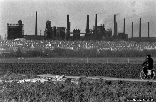 Pic: "La fonderie de Caen, 1970" - © 1970 Jean-Claude Seine - Size: 43k